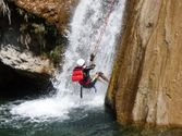 activities/rappelling/rappelling-02.jpg